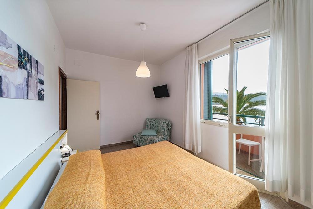 Hotel Belmare Porto Azzurro Exteriér fotografie