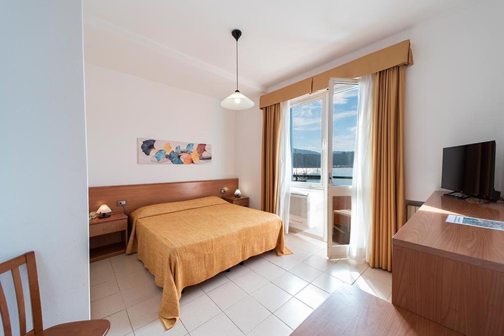 Hotel Belmare Porto Azzurro Exteriér fotografie