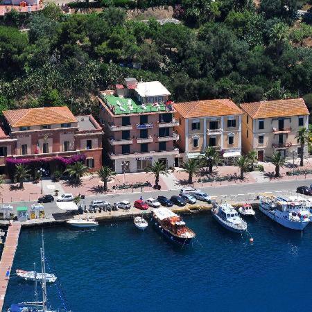 Hotel Belmare Porto Azzurro Exteriér fotografie
